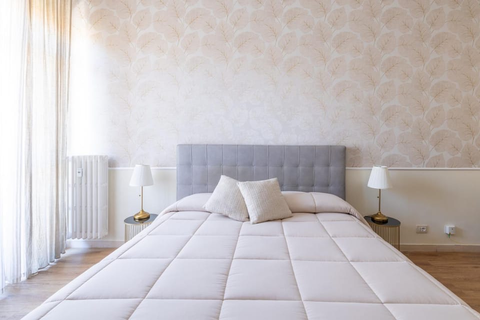 Bed, Bedroom, internet