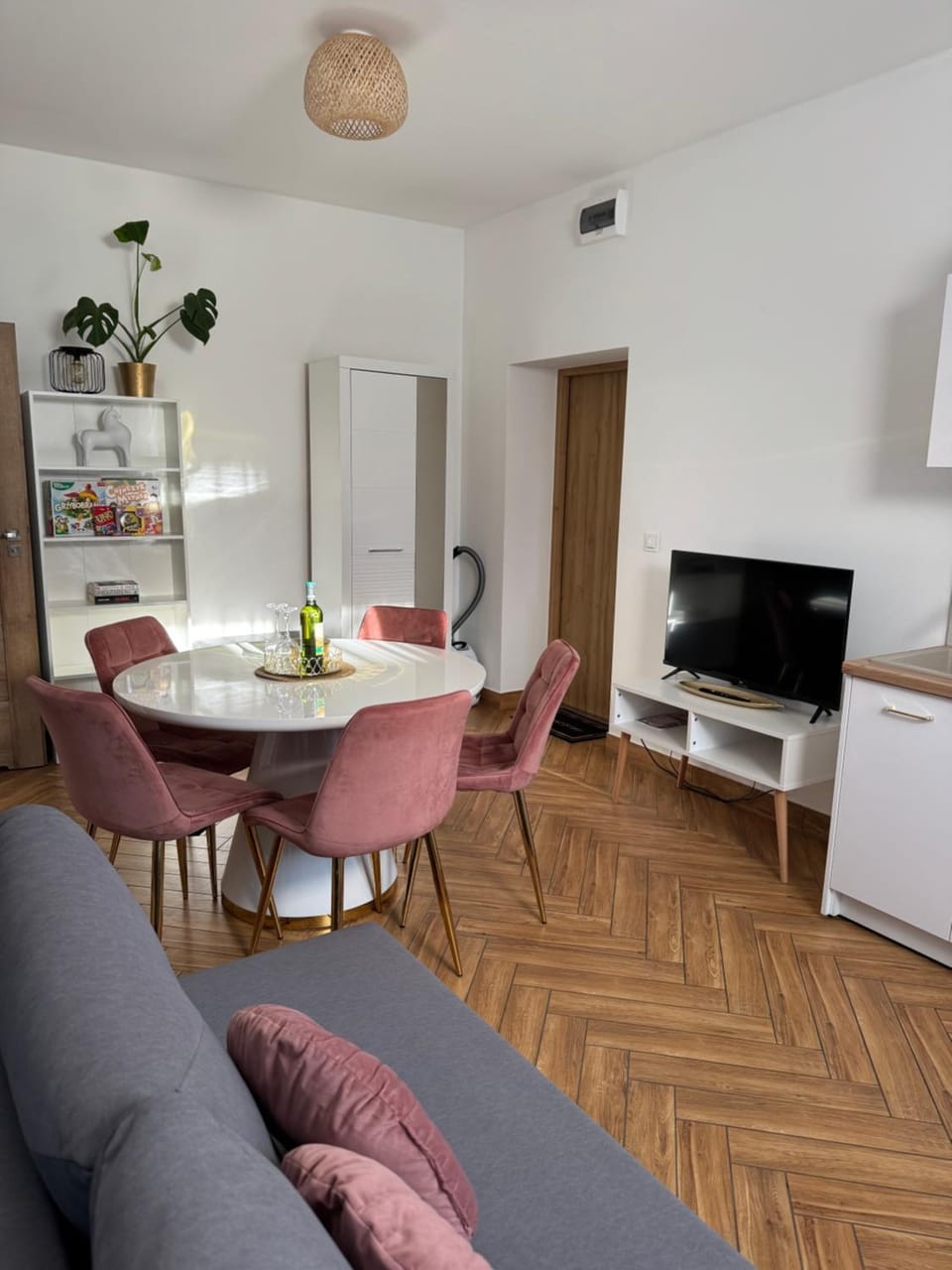 Dawna Mleczarnia Apartamenty SOSNOWY Apartment in Lower Silesian Voivodeship