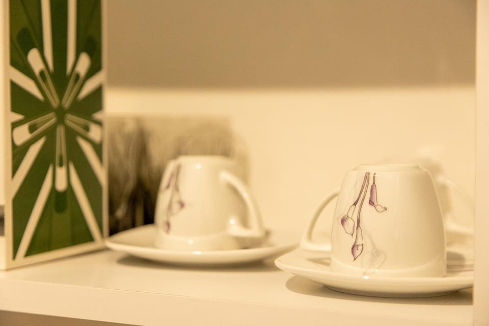Coffee/tea facilities, kitchen