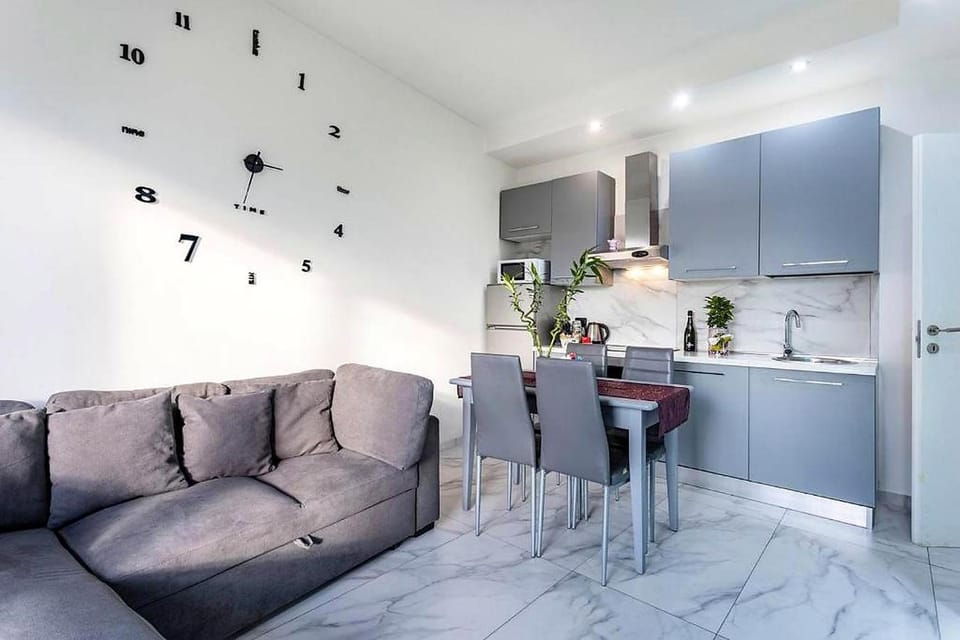 Kitchen or kitchenette, Living room, Dining area