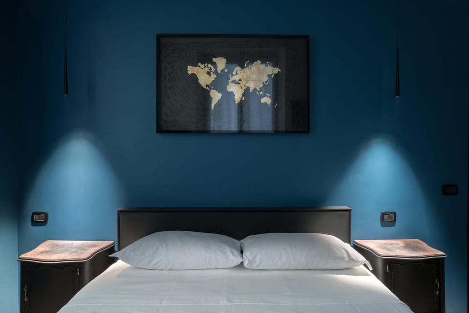 Bed, Bedroom, locker