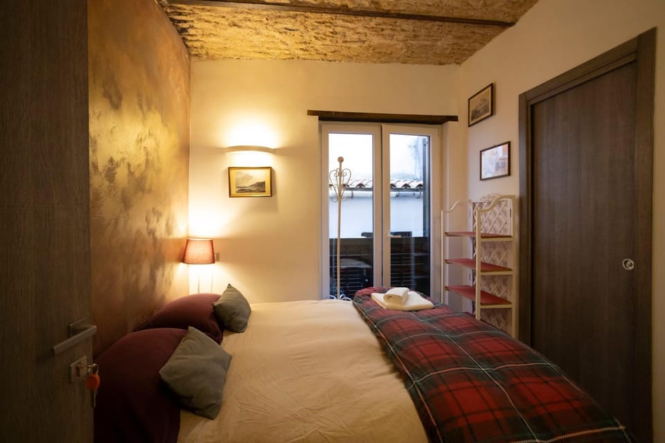 Bed, Photo of the whole room, Bedroom, wardrobe