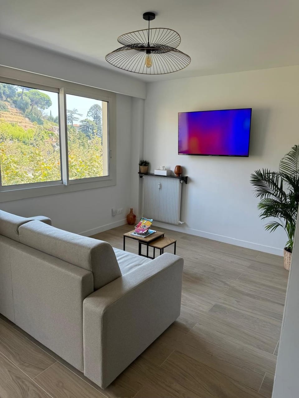 TV and multimedia, Living room, Family, heating, internet, air conditioner