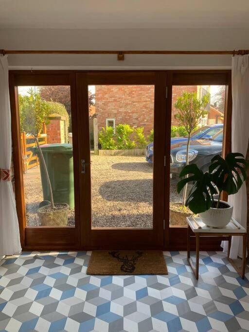 The Hideaway: Farnsfield (5 mins from Southwell) Apartment in Newark and Sherwood District