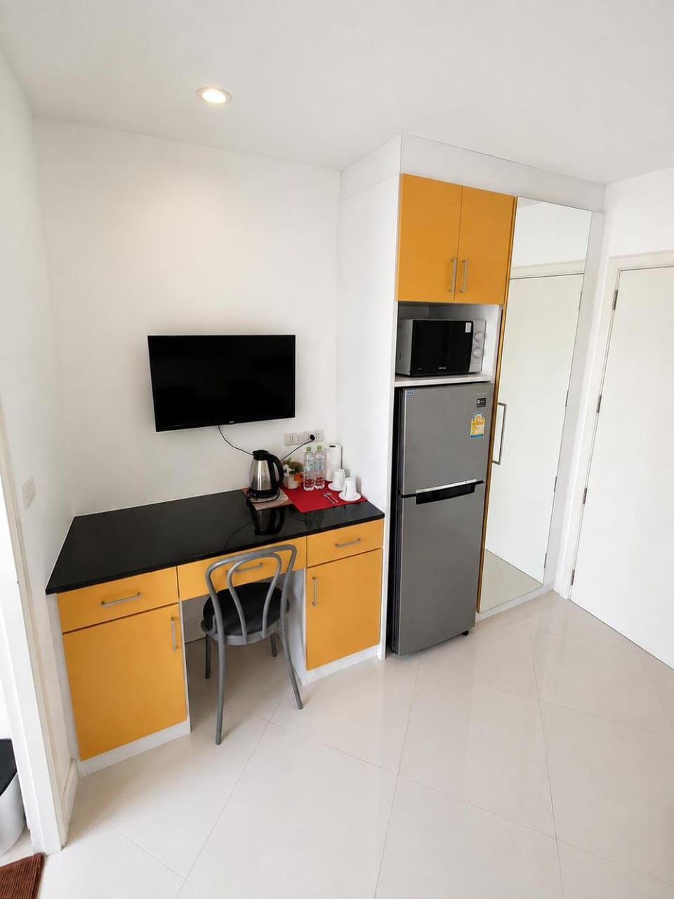 TV and multimedia, wardrobe