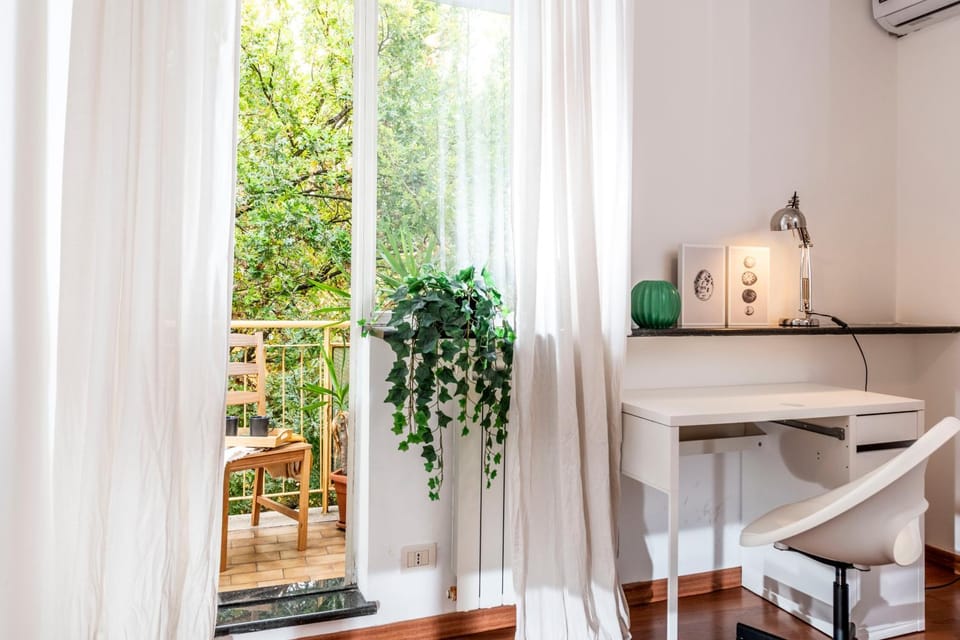 Bed, Balcony/Terrace, Bedroom, wardrobe, air conditioner