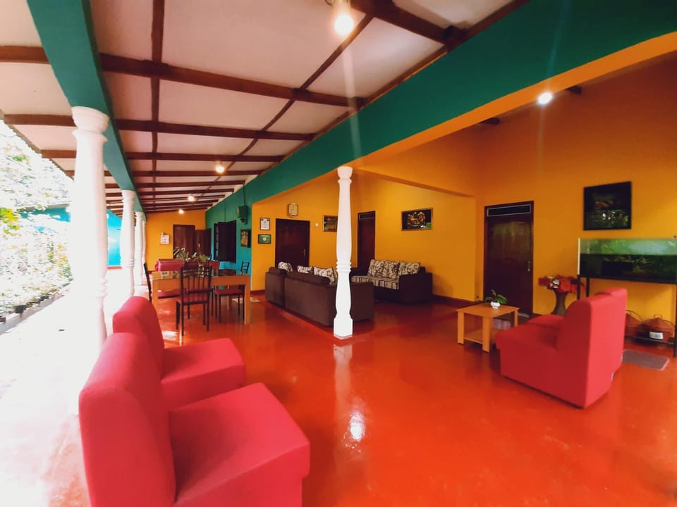 Property building, Restaurant/places to eat, Restaurant/places to eat, Communal lounge/ TV room, Balcony/Terrace, Lobby or reception, Seating area, Breakfast