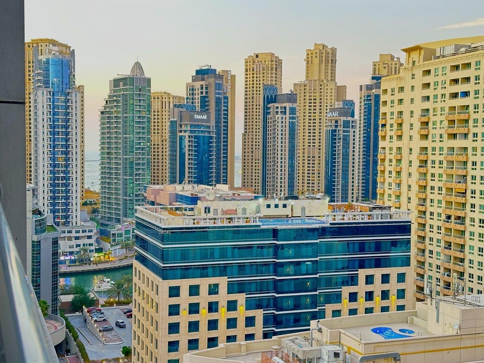 Property building, Off site, Day, City view, Location