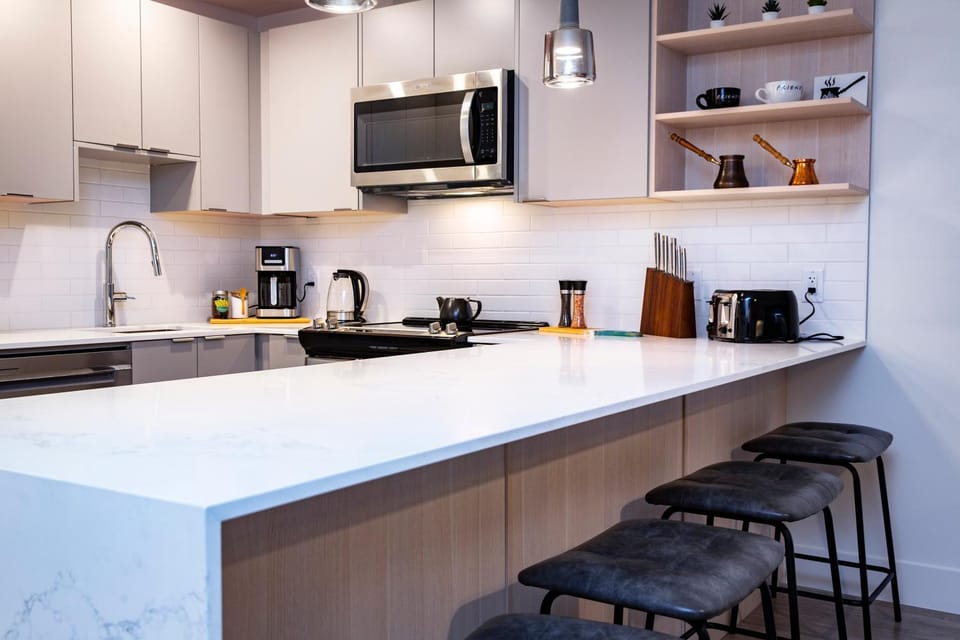 Separate Reality Retreat by Revelstoke Vacations Apartment in Revelstoke