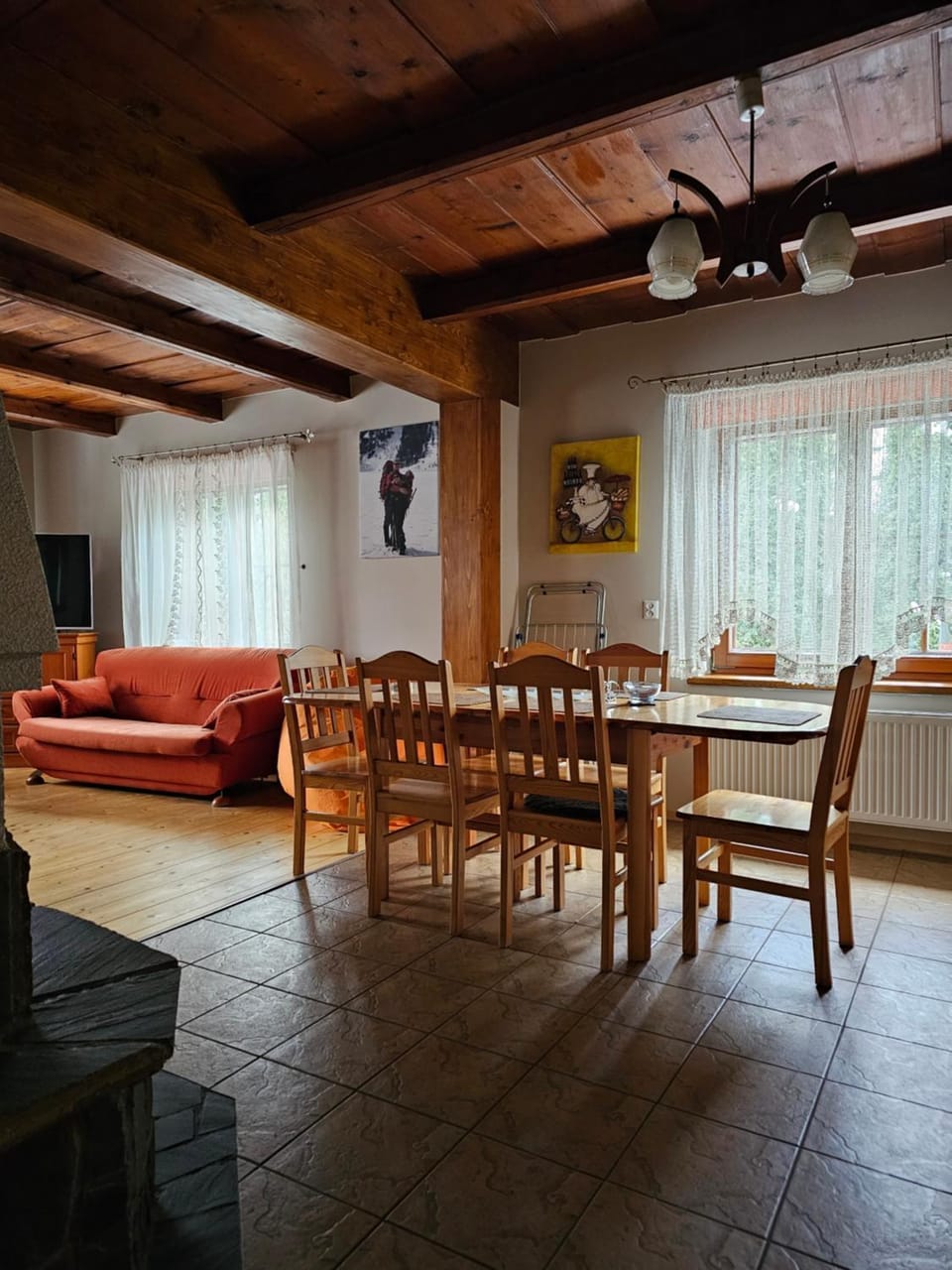 Kitchen or kitchenette, Living room, Seating area, Dining area