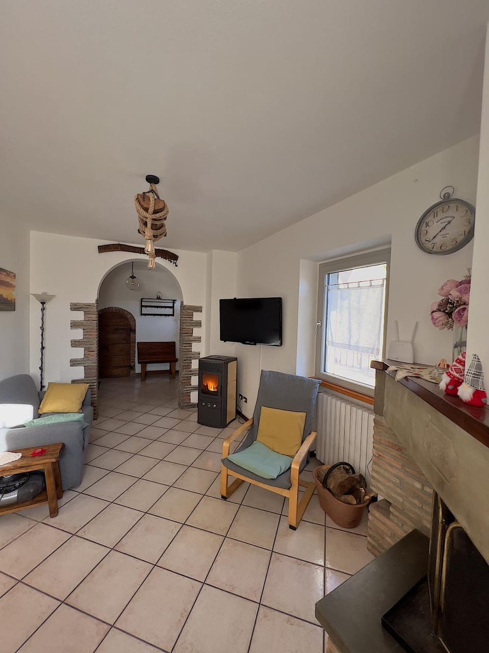 Communal lounge/ TV room, TV and multimedia, Living room