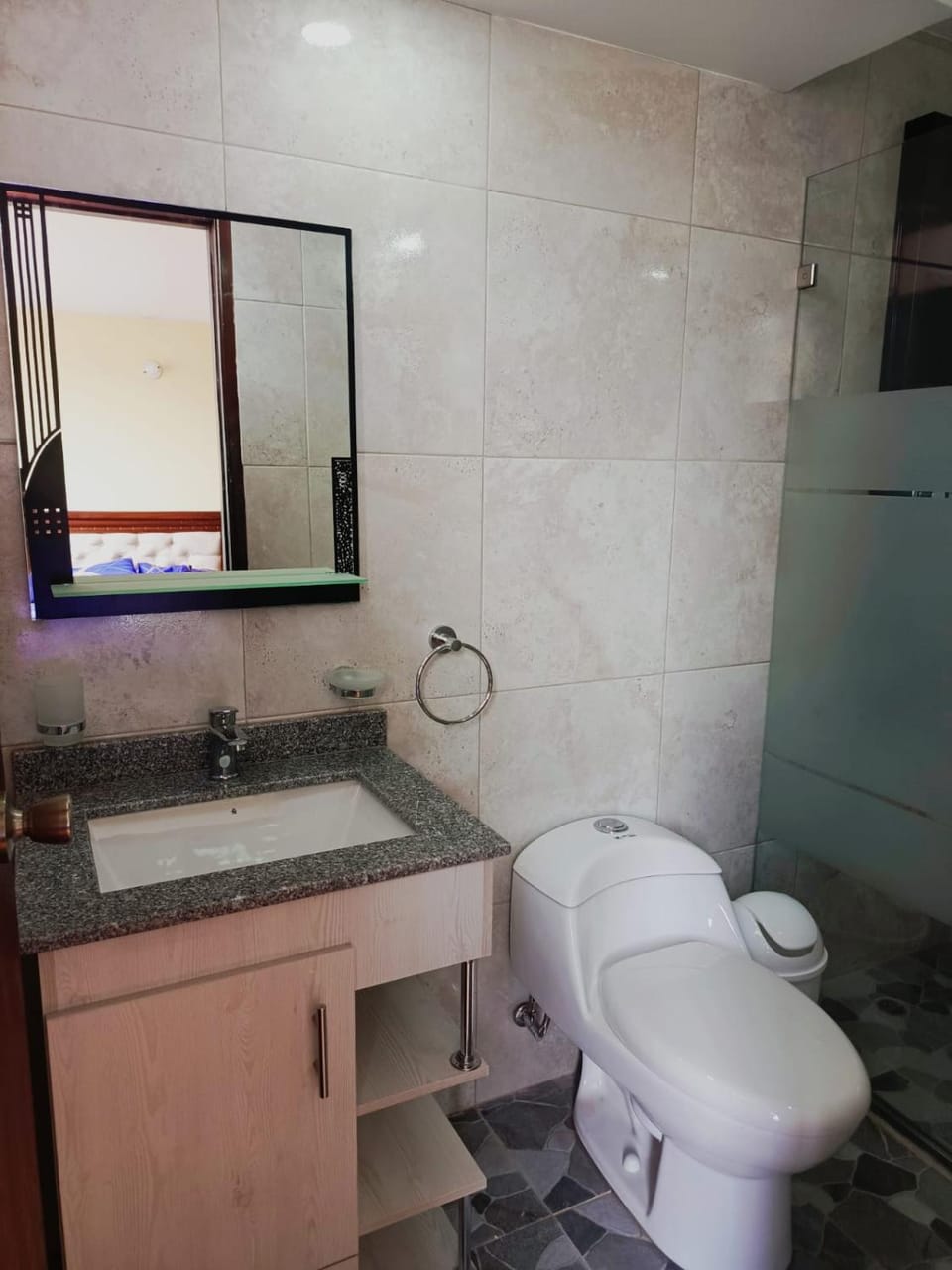 Full Equipped Department close to American Embassy and Solca Apartment in Quito