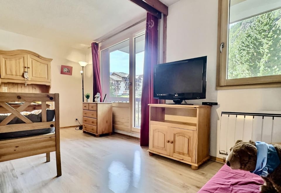 Résidence Val D'illaz - Agréable appartement 2 pièces cabine pour 6 personnes situé à Val d'Isère, proche du centre de la station MAE-5101 Cabin in Val dIsere