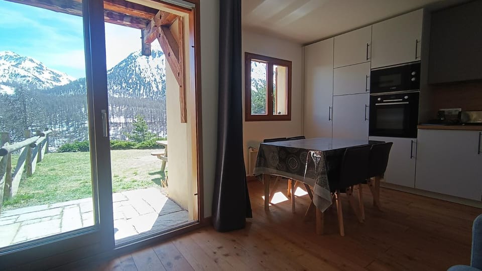 Résidence Alpages Bellevue - Superbe studio au calme, avec jardin et vue magnifique MAE-5241 Apartment in Montgenèvre