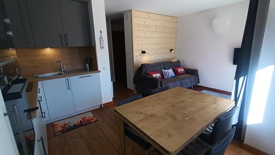 Résidence Alpages Bellevue - Superbe studio au calme, avec jardin et vue magnifique MAE-5241 Apartment in Montgenèvre