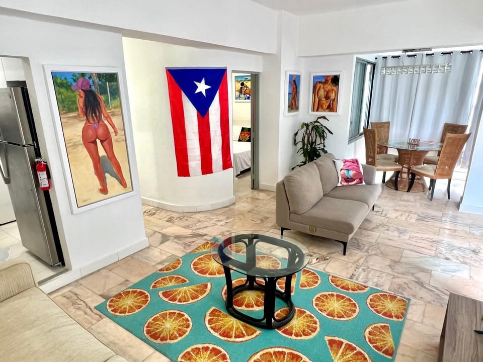 In the heart of Condado a 2 Bedroom Apartment Balcony Apartment in San Juan