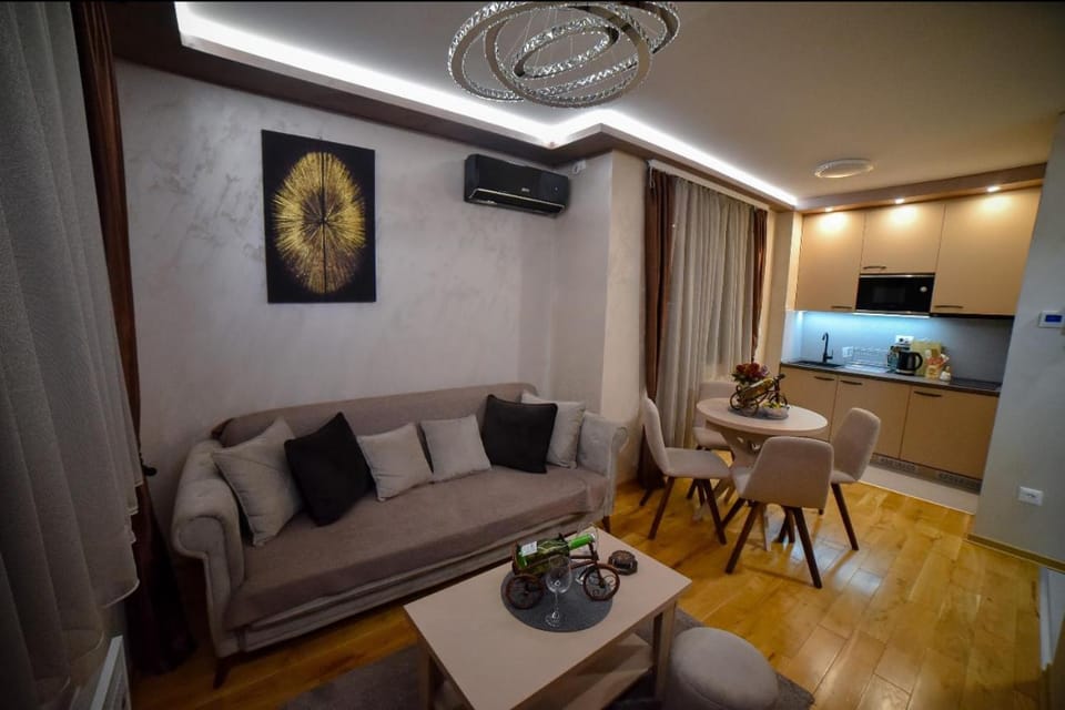 Golden Diamond - Zlatibor - Titova vila Apartment in Zlatibor