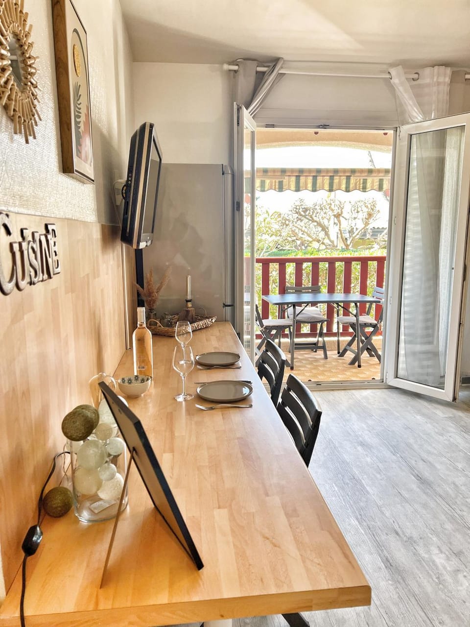Balcony/Terrace, Living room, Seating area, Dining area