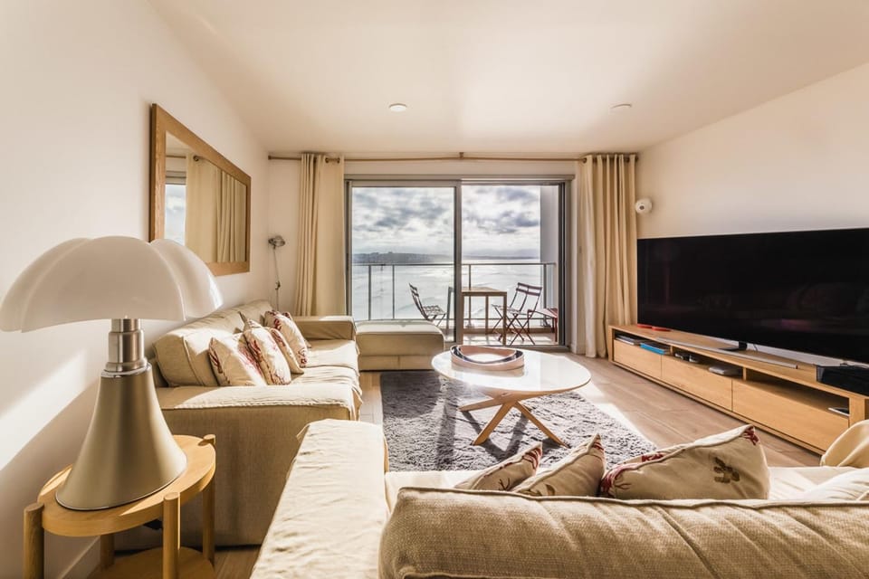BLUE UHAINA KEYWEEK Sea view apartment Biarritz downtown Apartment in Biarritz