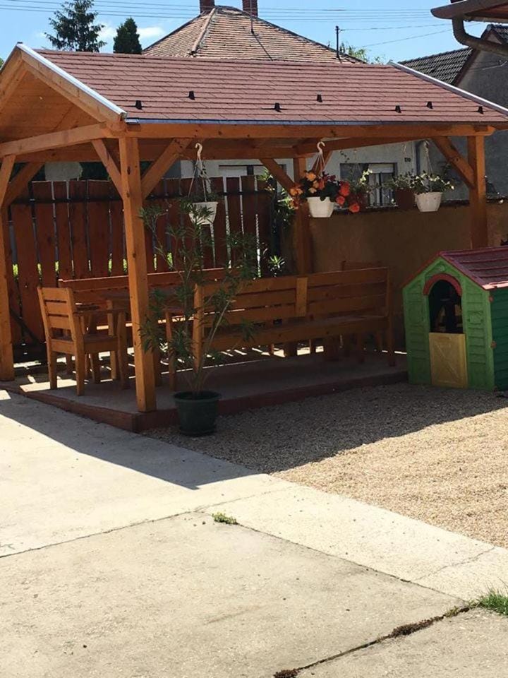 Property building, Garden