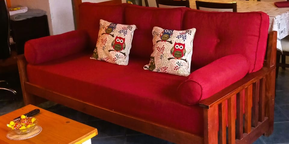 Bed, Living room
