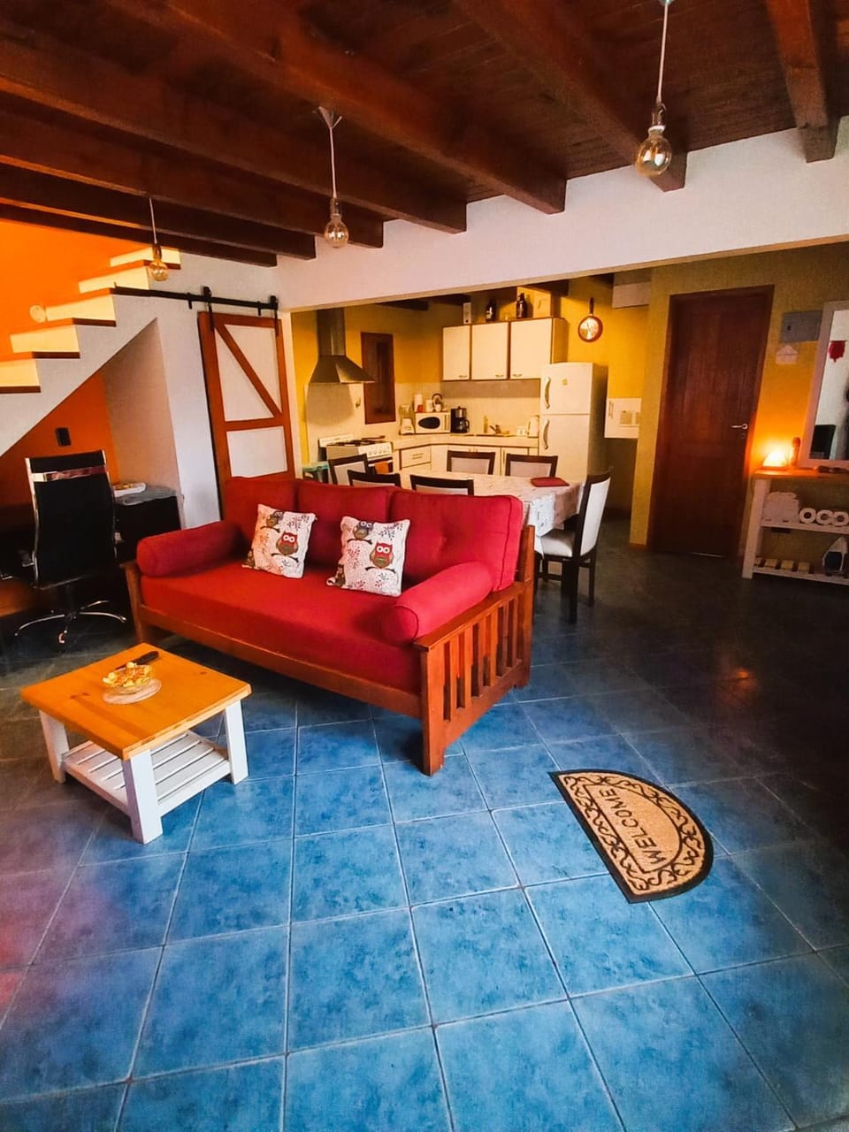 Kitchen or kitchenette, Living room, Dining area, pet friendly
