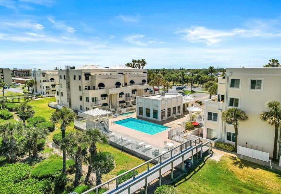 Oceanfront Royal Mansions! Paradise Awaits! House in Cape Canaveral