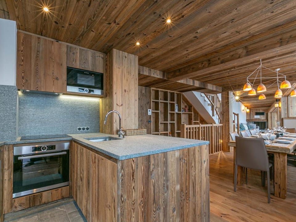 Chalet de luxe lumineux avec panorama, WIFI, garage, balcons et services haut de gamme, Val-d'Isère - FR-1-694-344 Apartment in Val dIsere