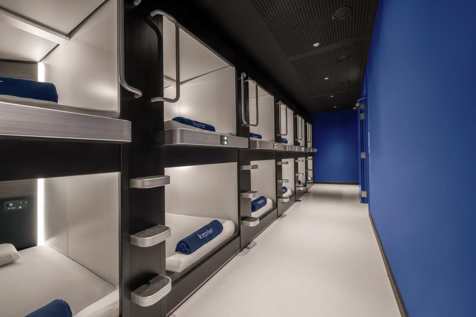 Bed, bunk bed