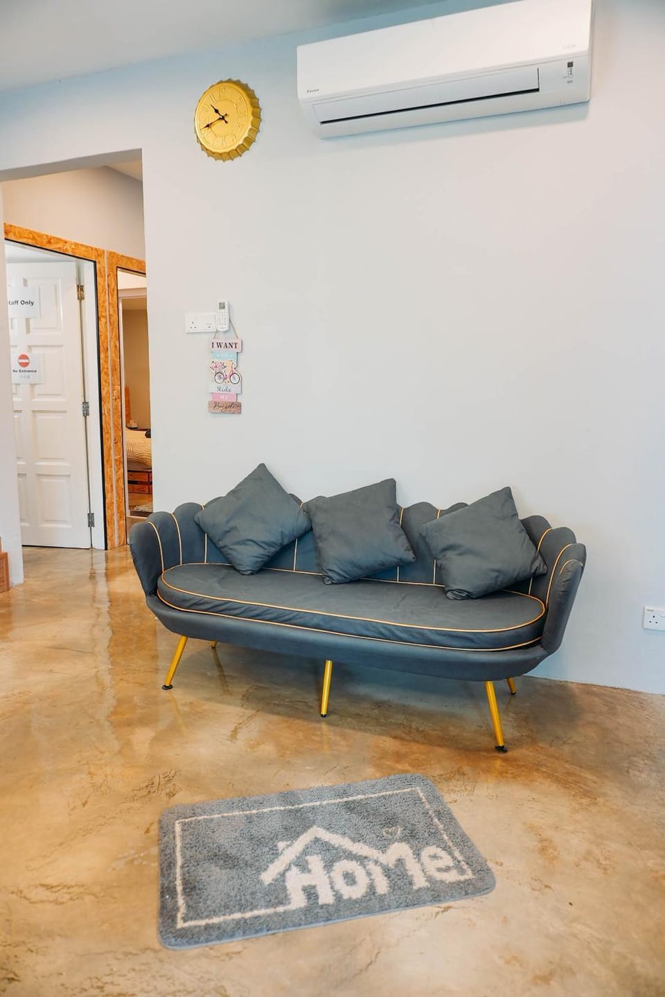 Seating area