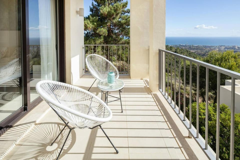 Day, Natural landscape, View (from property/room), Balcony/Terrace, Living room, Sea view