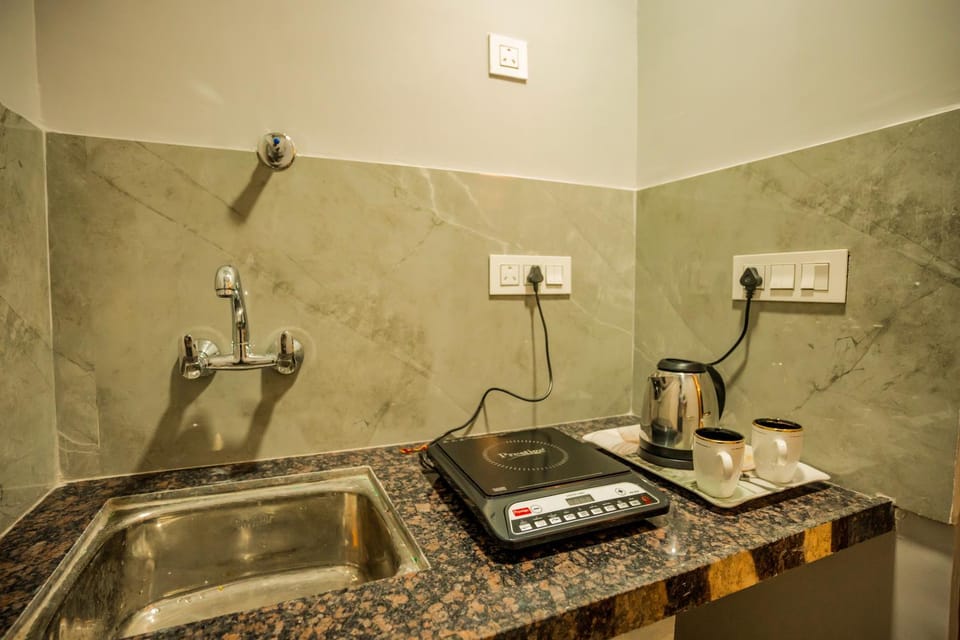 Kitchen or kitchenette, kitchen
