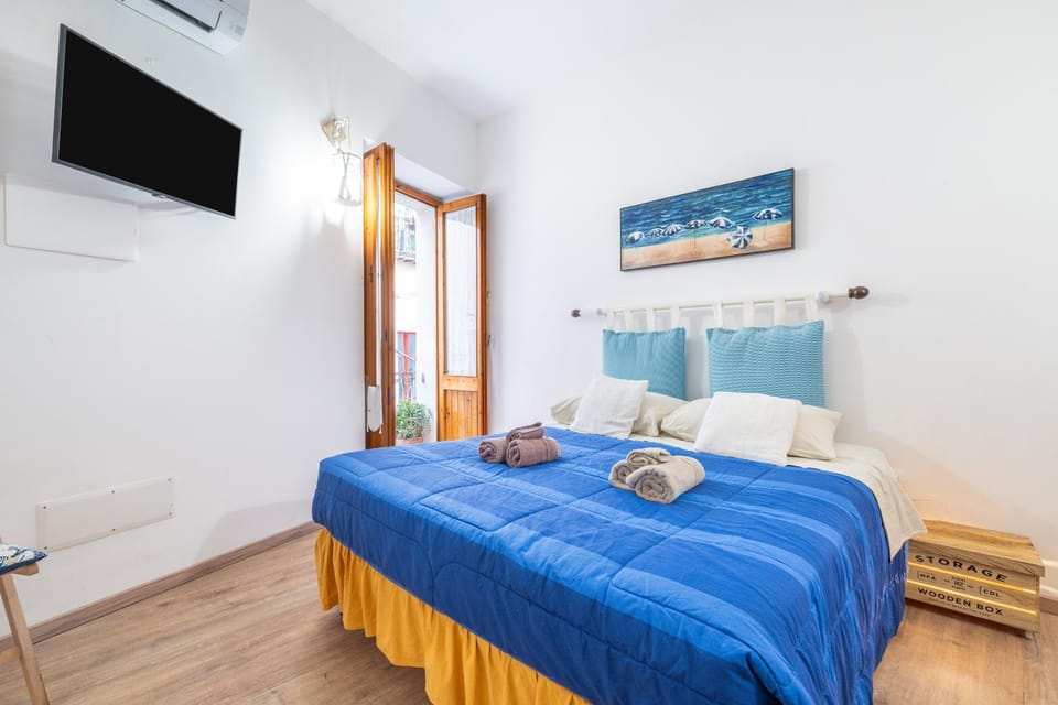 Living room, Bedroom