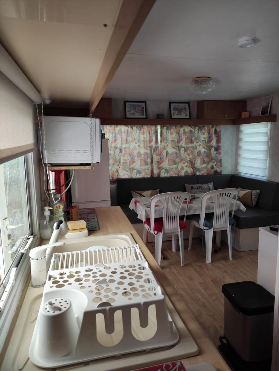 Kitchen or kitchenette, Dining area, minibar, pet friendly, stove