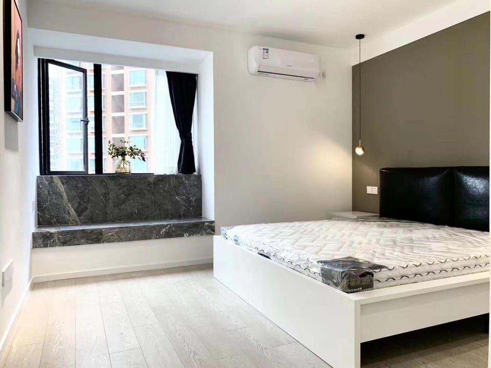 Bed, Internal: Not applicable to any particular room