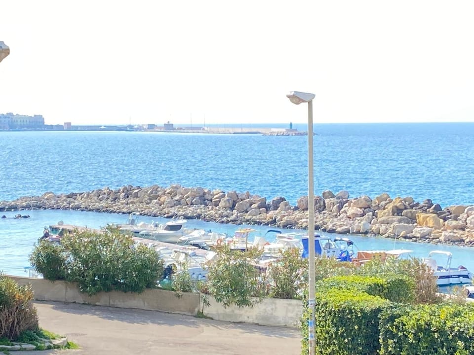 Nearby landmark, Natural landscape