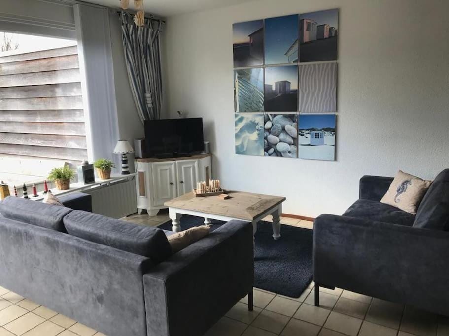 TV and multimedia, Seating area