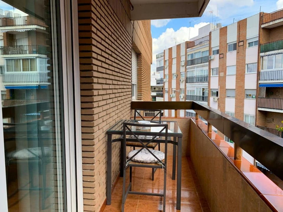 Off site, Balcony/Terrace