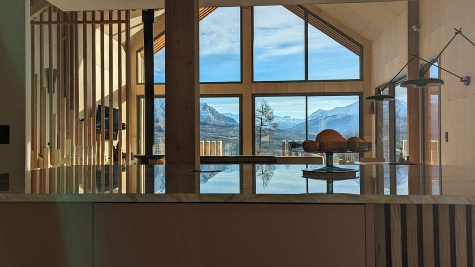 Mountain view, kitchen