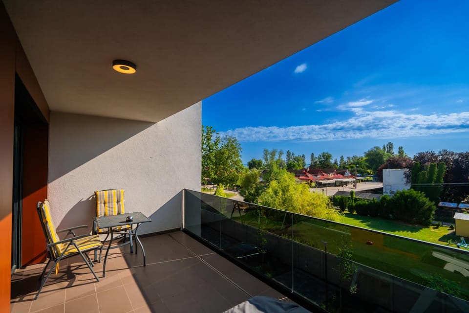 View (from property/room), Balcony/Terrace
