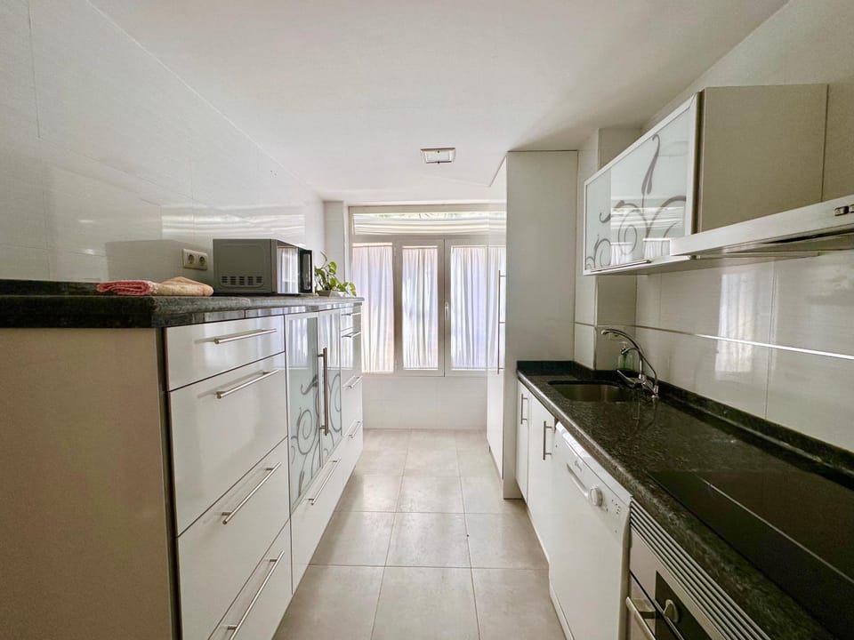 Kitchen or kitchenette, dishwasher, minibar, pet friendly, stove