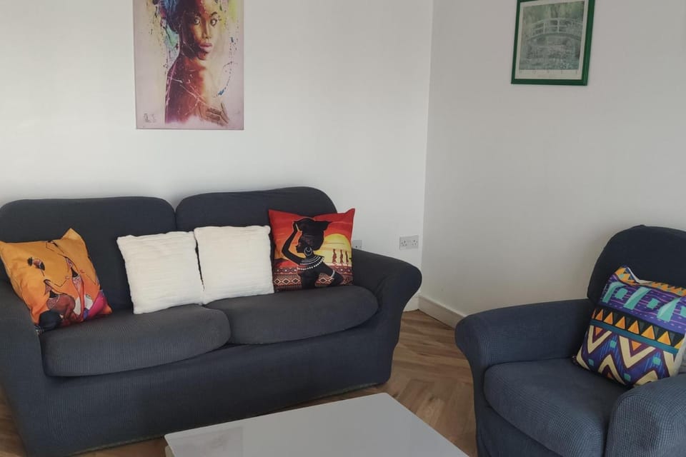 Apartment - Sleeps 4 - Parking - WiFi Apartment in Colchester