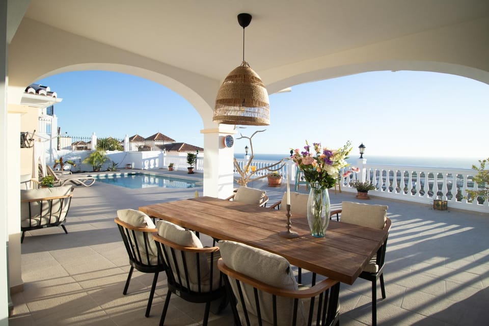 Dining area, Sea view