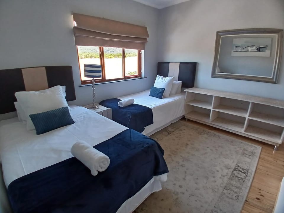 Vergezicht Upper Unit Apartment in Western Cape