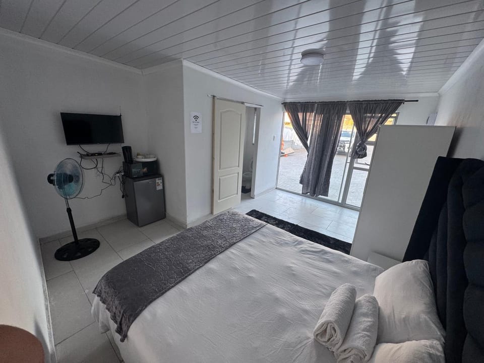 No 1 Guest house Vacation rental in Cape Town