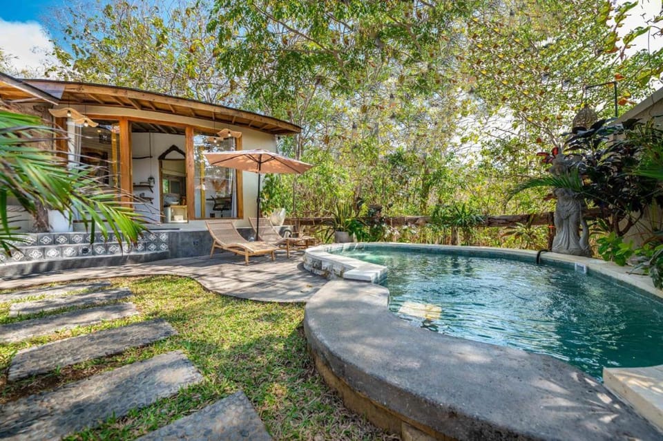Villa Capung Padang Padang Villa in Bali