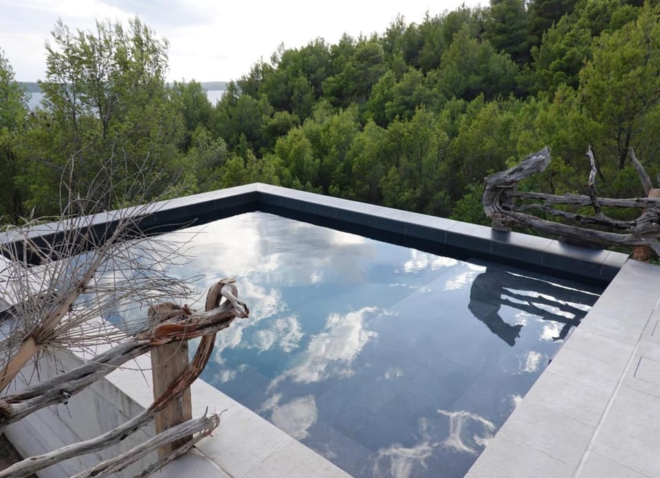 Sea view, Swimming pool