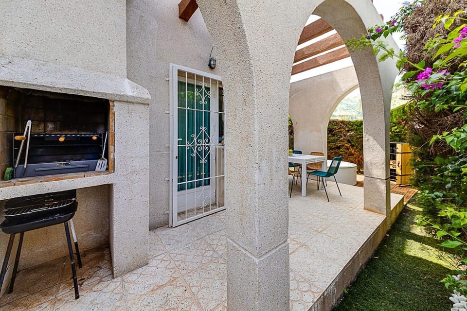 BBQ facilities, furniture