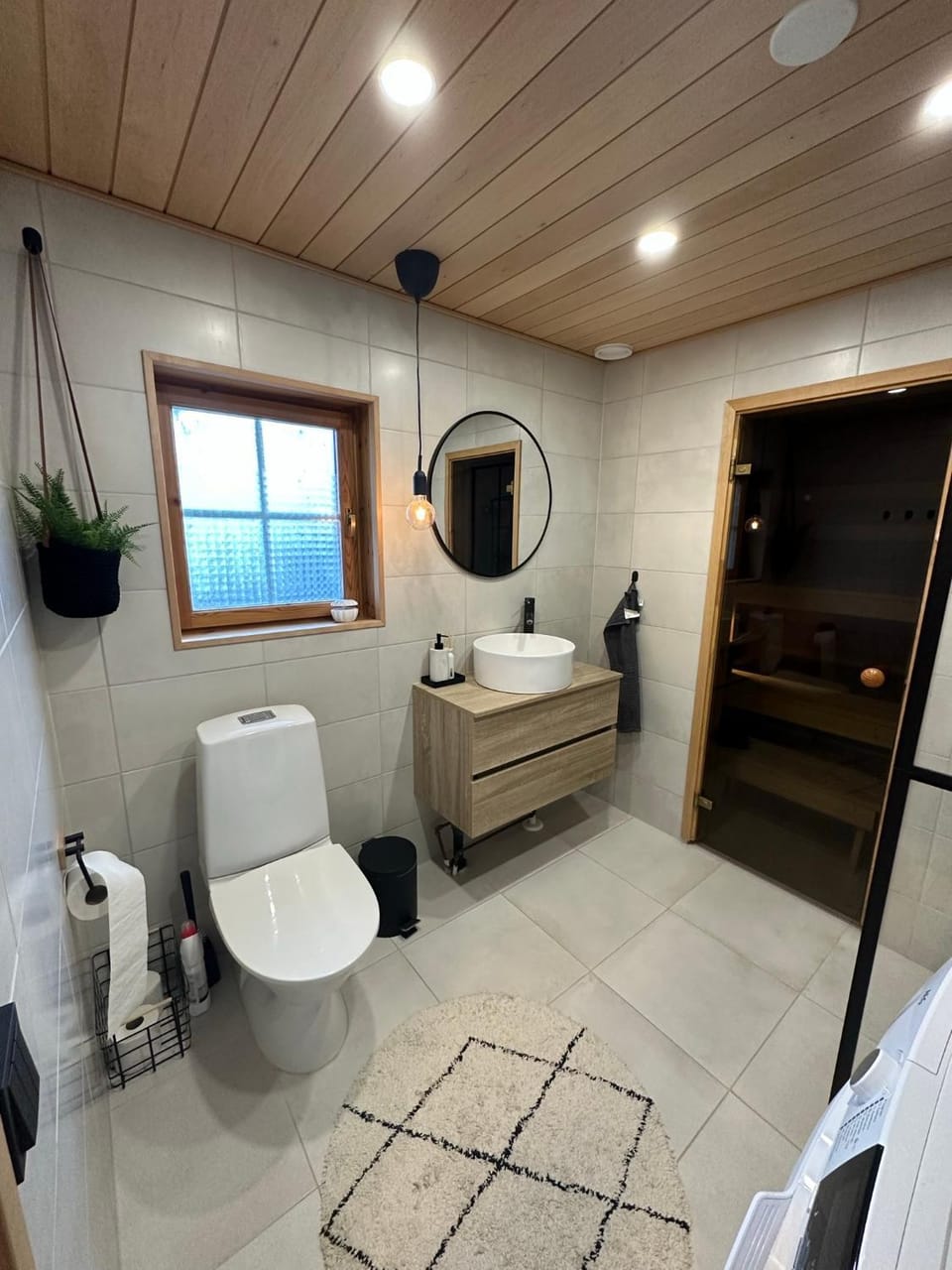 Upea villa lähellä rantaa poreallas & SUP-laudat Apartment in Finland