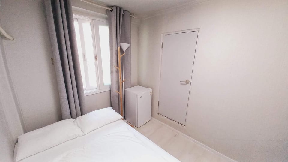 1975 Yurim Inn Bed and Breakfast in Seoul
